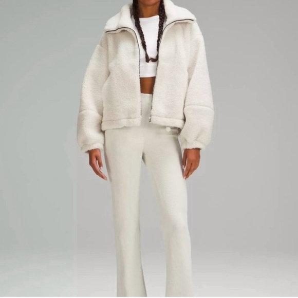 LULULEMON Women's White Cinchable Sherpa Jacket Size 4 - Picture 11 of 13